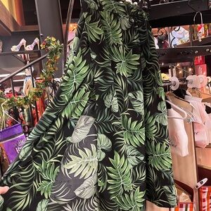 Tropical Leaf Print Skirt with Slit